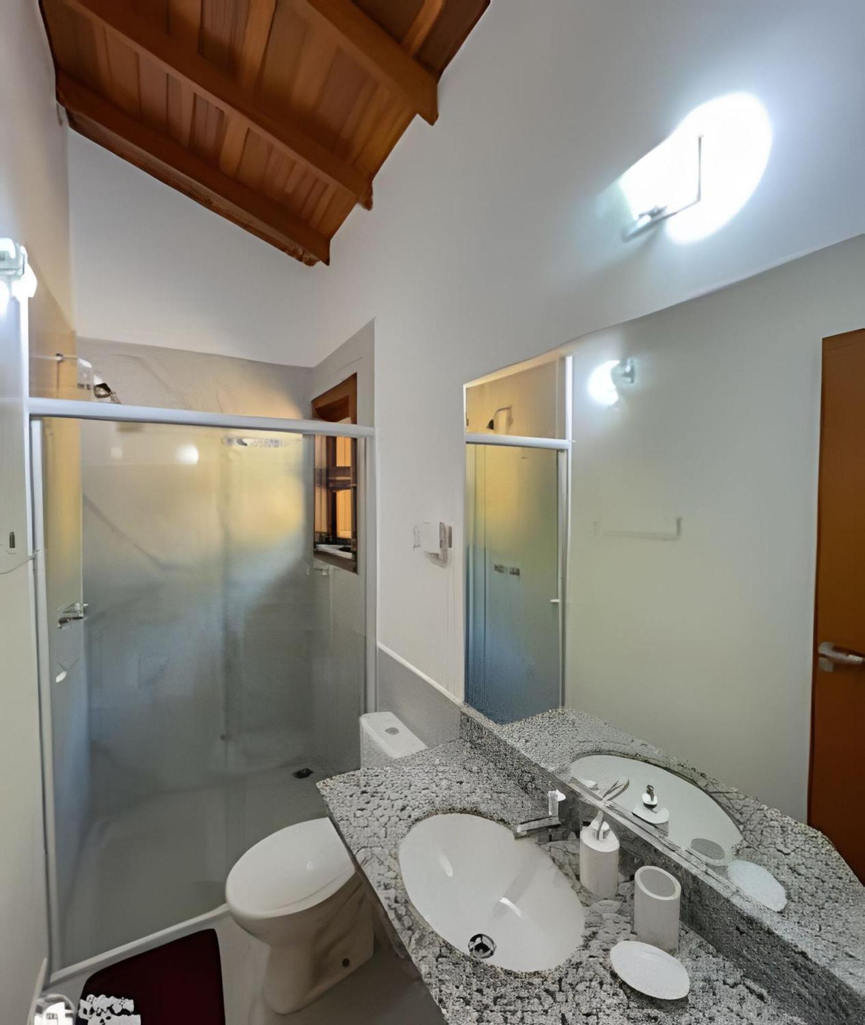 Holiday home Linda Casa Com Varanda Gourmet Em *