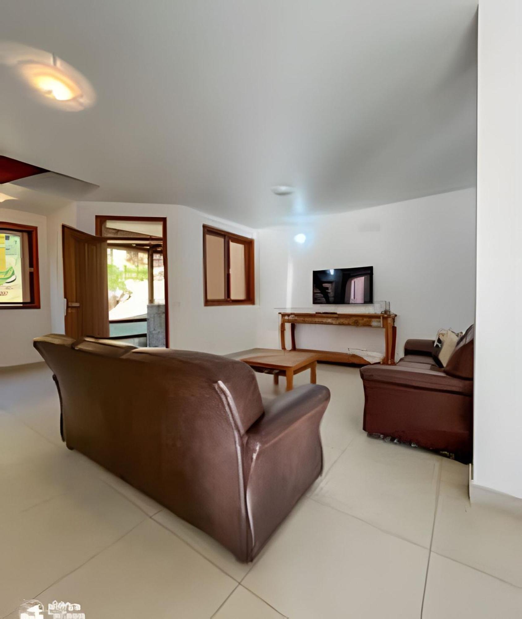 Holiday home Linda Casa Com Varanda Gourmet Em